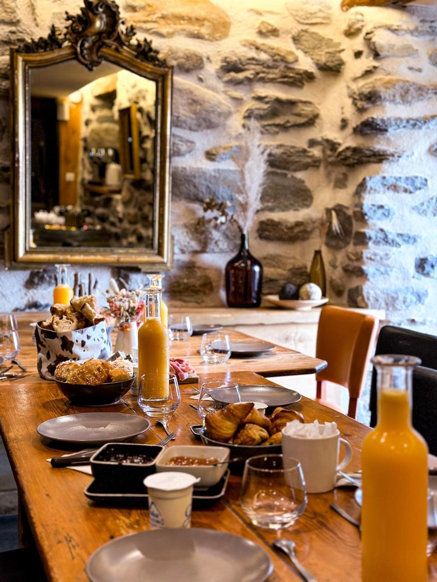 مبيت وإفطار Saint-Julien-Chapteuil La Ferme Du Bien-Etre المظهر الخارجي الصورة
